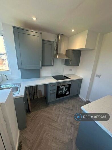 3 Bedroom Terraced House To Rent In Wesley Street, Leeds, LS11