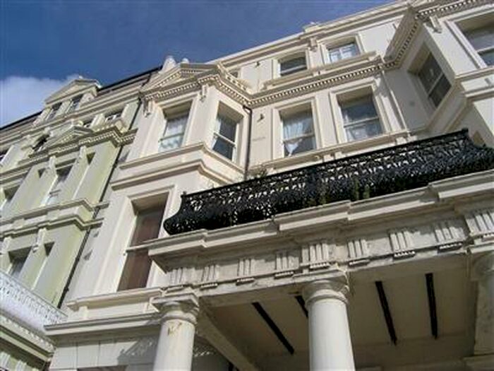 2 Bedroom Flat To Rent In St Aubyn's Gardens, BN3