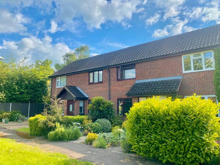 2 Bedroom Property To Rent In Church Hill, Cheddington, Leighton Buzzard, LU7