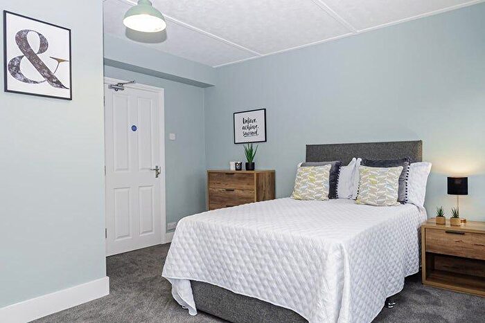 7 Bedroom Terraced House To Rent In Pavilion Road, Worthing, BN14