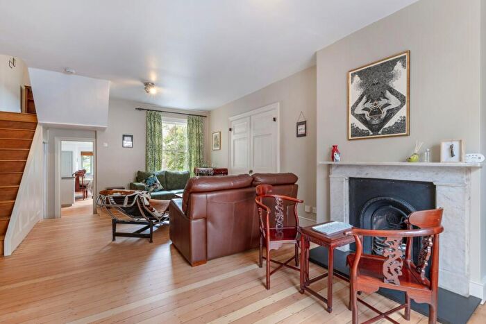 2 Bedroom Terraced House To Rent In Banyard Road, South Bermondsey, SE16