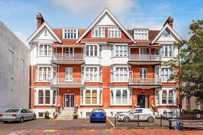 1 Bedroom Flat For Sale In Mount Ephraim, Beaumont House, TN4