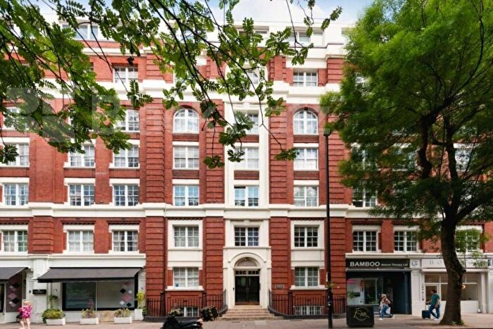3 Bedroom Flat To Rent In Judd Street, Bloomsbury / Kings Cross, WC1H