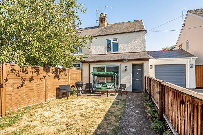 2 Bedroom Terraced House For Sale In Bindon Road, Taunton, TA2