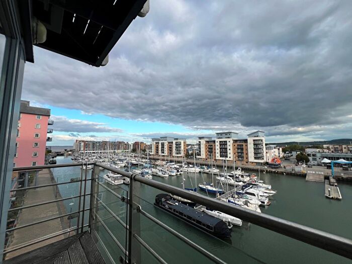 3 Bedroom Flat To Rent In Lower Burlington Road, Bristol, BS20