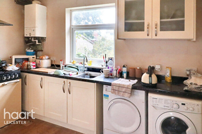 2 Bedroom Terraced House For Sale In Dunstall Avenue, Leicester, LE3