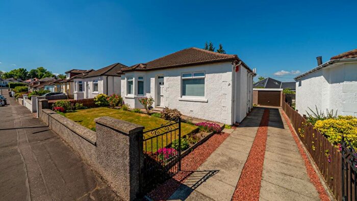 2 Bedroom Detached Bungalow For Sale In Balmeg Avenue, Giffnock, G46