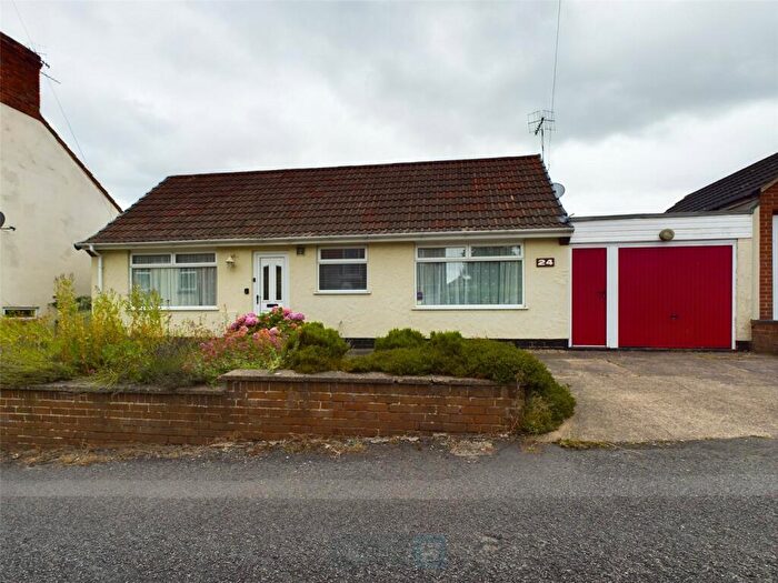 3 Bedroom Bungalow For Sale In Lee Lane, Heanor, Derbyshire, DE75
