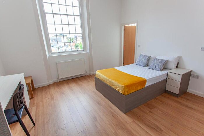 5 Bedroom House To Rent In May Street, L3