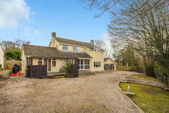 4 Bedroom Detached House For Sale In Church Lane, Buckland Ripers, Weymouth, DT3