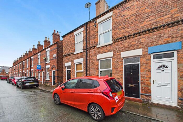 2 Bedroom Terraced House For Sale In South Street, Chester, CH3