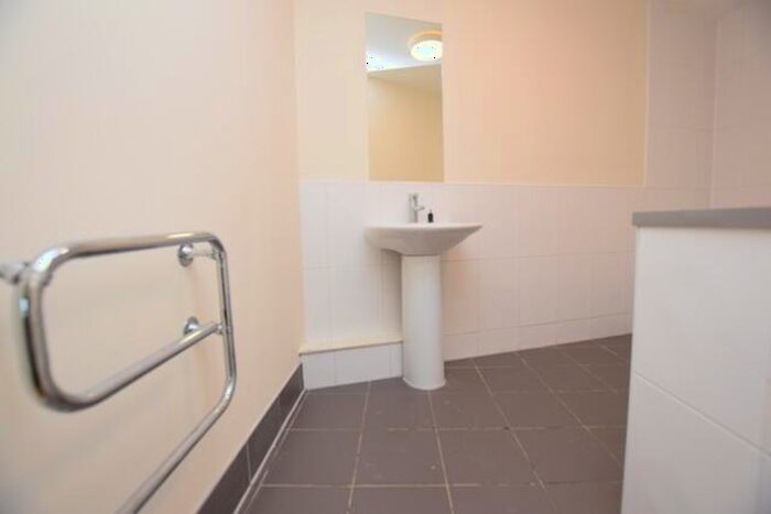 2 Bedroom Apartment To Rent In Metis, Scotland Street, S3