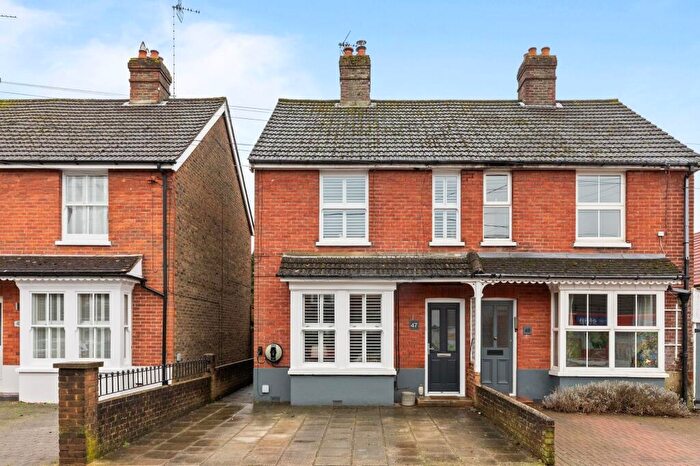 3 Bedroom Semi Detached House For Sale In Billingshurst Road, Broadbridge Heath, RH12