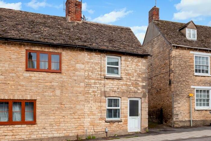 2 Bedroom Semi-Detached House To Rent In Corn Street, Witney, OX28