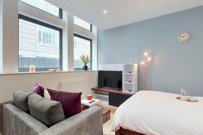 Studio To Rent In Apt, Gravity Residence #, L2