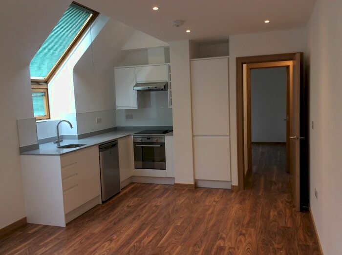 1 Bedroom Flat To Rent In Hornsey Road, Islington, Holloway, Noth London, N7