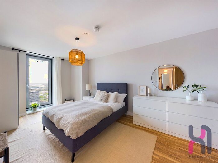 2 Bedroom Flat To Rent In Media City, Michigan Point Tower B, Michigan Avenue, Salford, M50