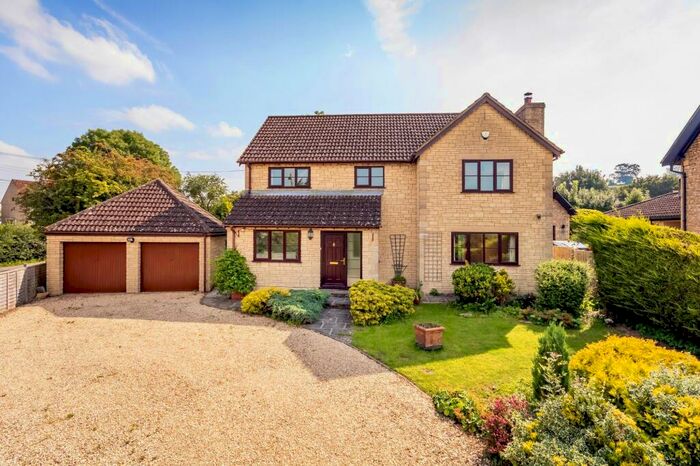 5 Bedroom Detached House To Rent In Hinton, Chippenham, SN14