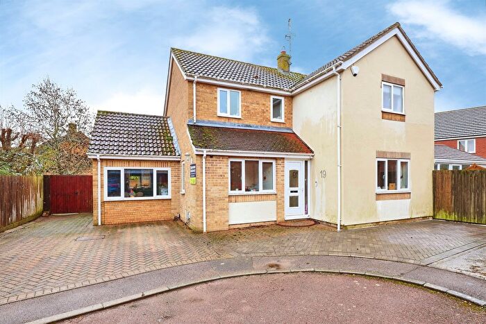 4 Bedroom Detached House For Sale In Monson Way, Oundle, Peterborough, PE8