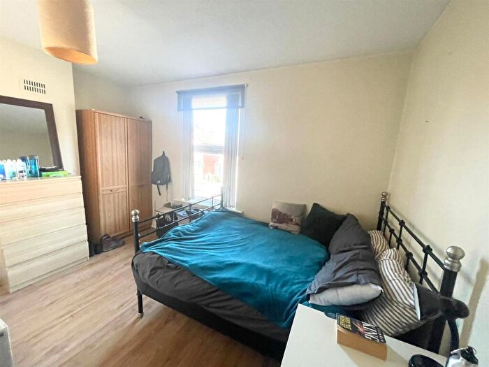 4 Bedroom Terraced House To Rent In **£pppw Excluding Bills** Beeston Road, Dunkirk, - Uon, NG7