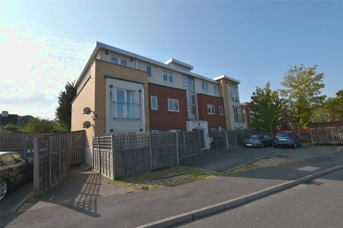 2 Bedroom Flat To Rent In Homefield Place, Croydon, CR0