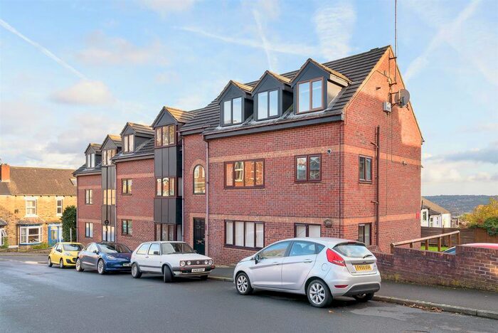 2 Bedroom Flat For Sale In School Road, Crookes, S10