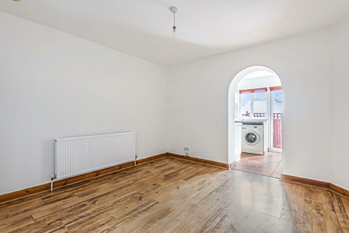 1 Bedroom Apartment To Rent In Chesham, Buckinghamshire, HP5