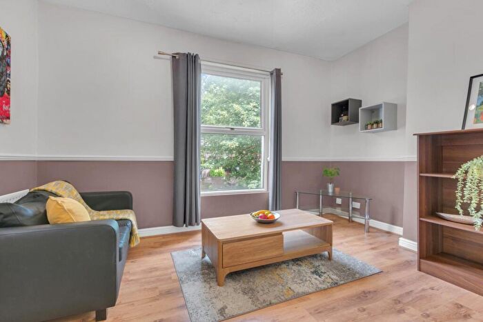 1 Bedroom Flat To Rent In Vinery Road, Leeds, LS4