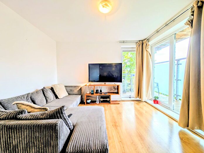 1 Bedroom Flat To Rent In Kelmscott House, Abbey Road, London, SW19