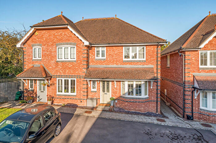 3 Bedroom Semi-Detached House For Sale In Chaffey Close, Woodley, Reading, Berkshire, RG5