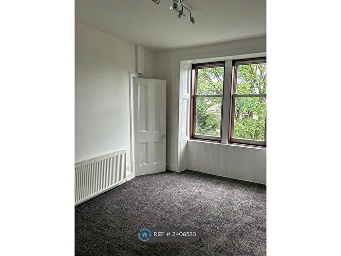 2 Bedroom Flat To Rent In Cochran Street, Paisley, PA1