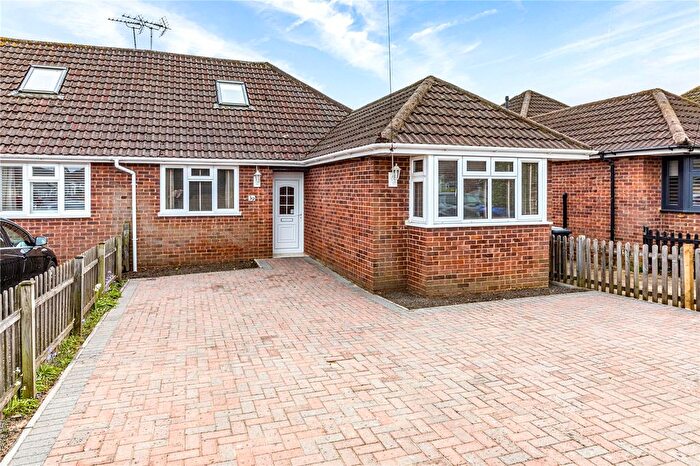 4 Bedroom Bungalow For Sale In Queen Marys Drive, New Haw, Addlestone, Surrey, KT15