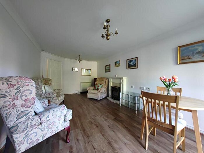 1 Bedroom Retirement Property For Sale In - Reading Road, Winnersh, Wokingham, Berkshire, RG41