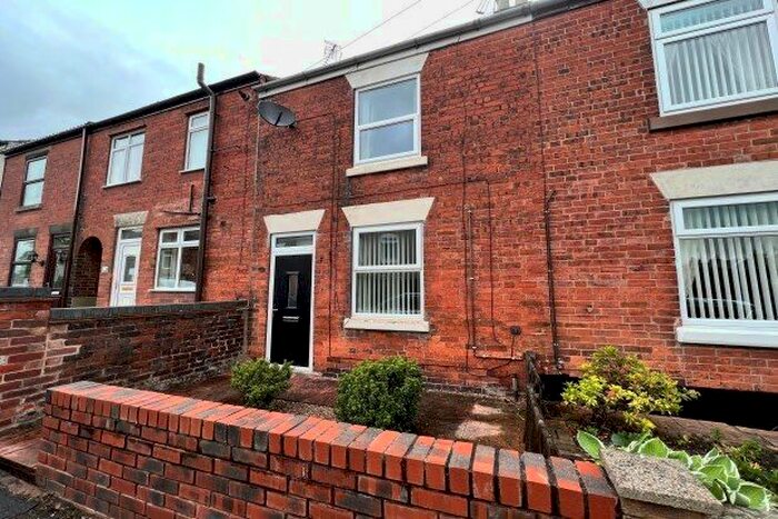2 Bedroom Property To Rent In Meakin Street, Hasland, Chesterfield, S41