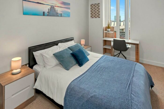 2 Bedroom Serviced Apartments To Rent In Cambridge Street, Manchester, Greater Manchester, M1