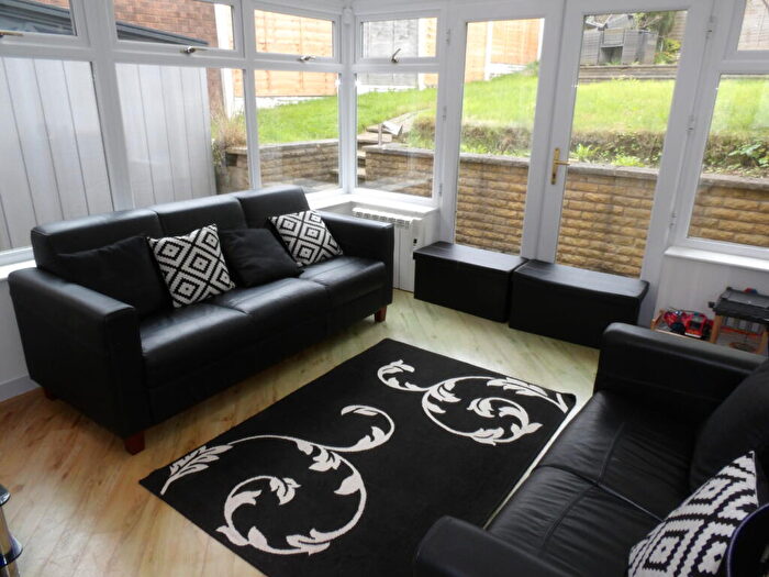 3 Bedroom Semi-Detached House To Rent In Calgary Avenue, BB2