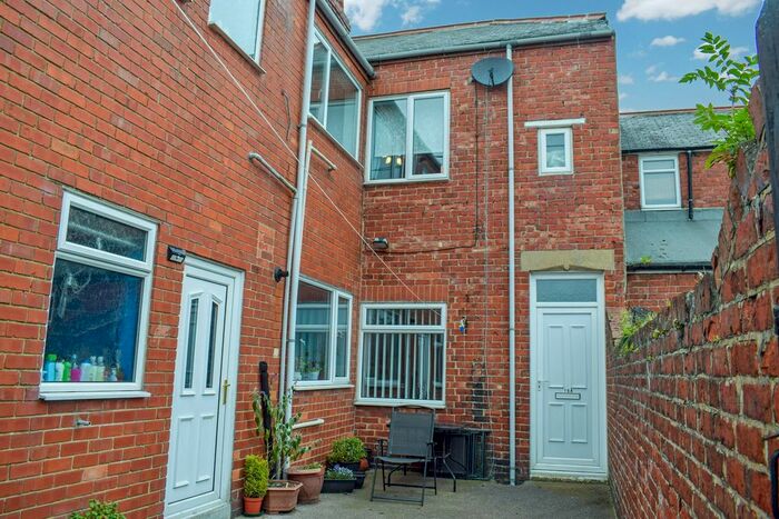 2 Bedroom Flat To Rent In Victoria Terrace, Bedlington, NE22