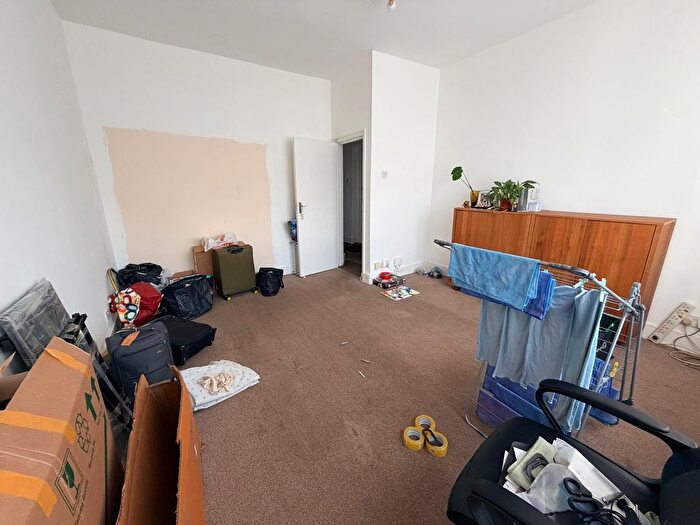 2 Bedroom Flat To Rent In Belmont Road, London, N15