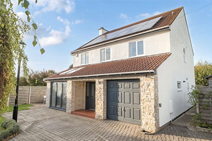 4 Bedroom Detached House For Sale In North Street, Oldland Common, Bristol, Gloucestershire, BS30
