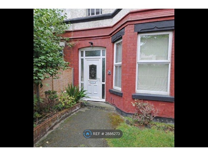 2 Bedroom Flat To Rent In Meols, Wirral, CH47