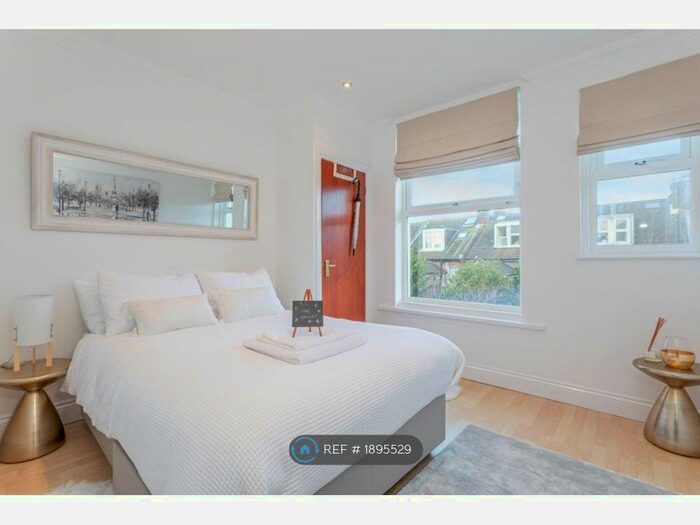 1 Bedroom Flat To Rent In Granada Road, Southsea, PO4