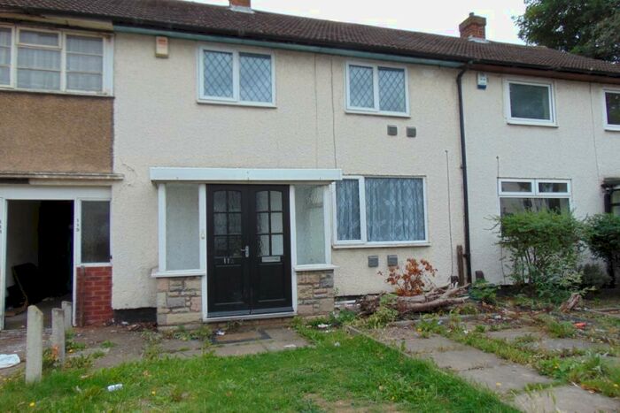 2 Bedroom House To Rent In Gressel Lane, Tile Cross, Birmingham, B33