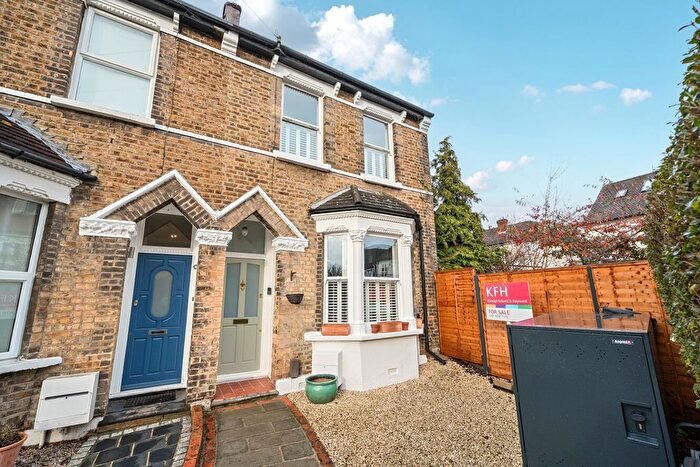 3 Bedroom Semi Detached House For Sale In Linden Grove, Sydenham, London, SE26