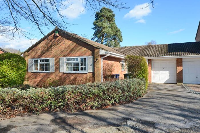 3 Bedroom Bungalow For Sale In Nuffield Drive, Sandhurst, GU47