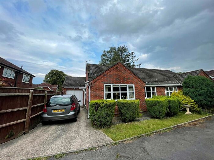 2 Bedroom Semi-Detached Bungalow To Rent In The Foundry, North Thoresby, DN36