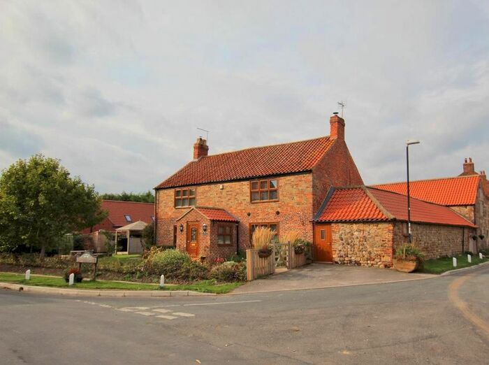 4 Bedroom Detached House For Sale In Church Lane, Atwick, Driffield, YO25