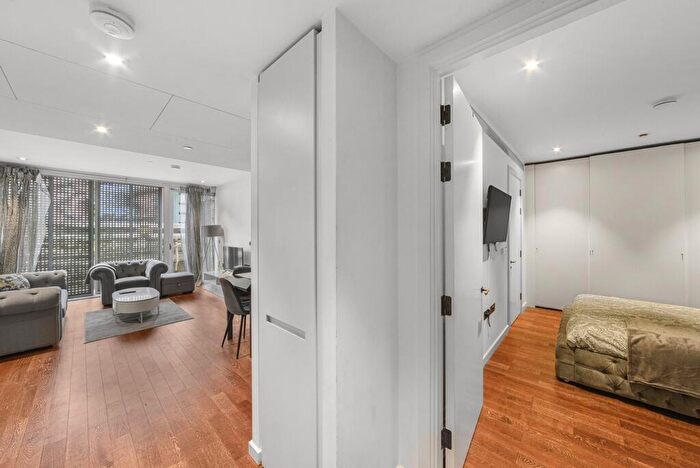 2 Bedroom Apartment For Sale In Wandsworth, SW11