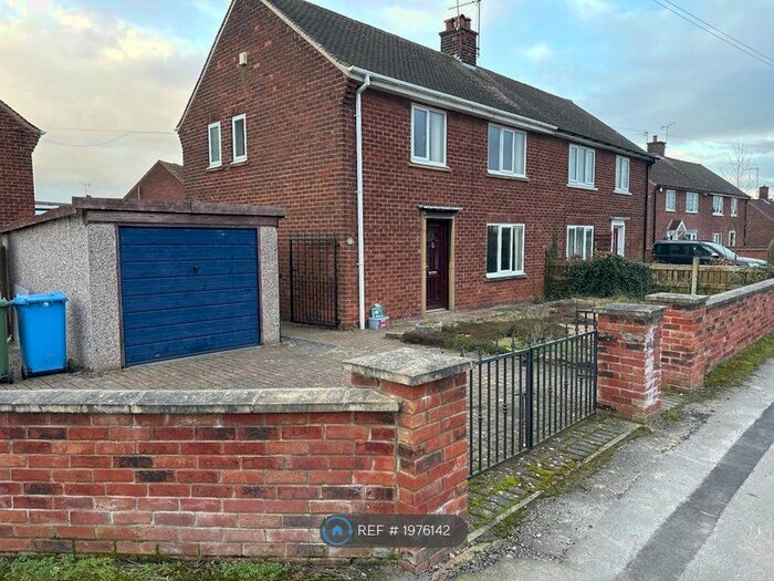3 Bedroom Semi-Detached House To Rent In Dadley Road, Worksop, S81