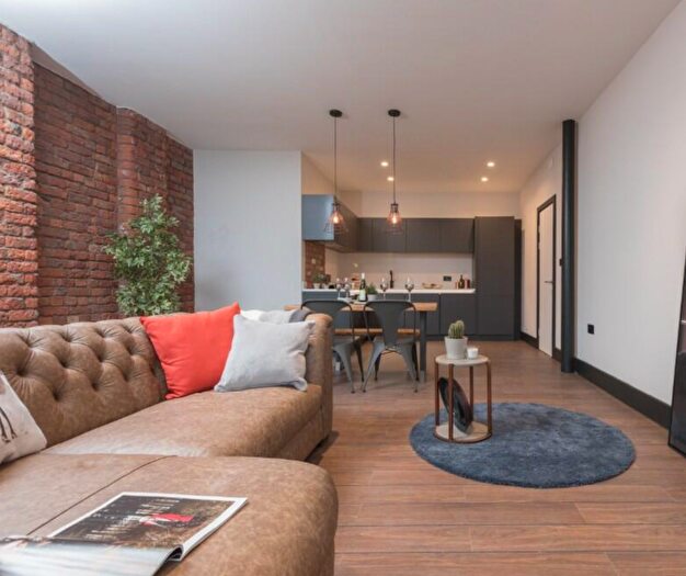 2 Bedroom Apartment To Rent In Bed Apartment, Portland Street, Basil House, M1