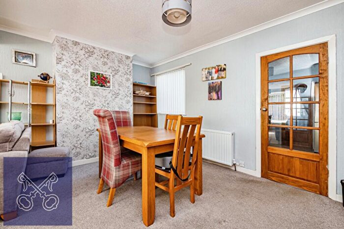 3 Bedroom End Of Terrace House For Sale In Sutton Road, Hull, East Yorkshire, HU6